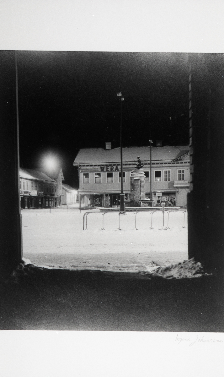 "Utblick mot torget". Från utställningen "Falköping i bild" 1952.
