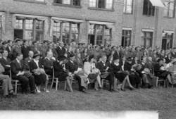 Standard Telefon og Kabel: Minnesmerke over falne avsløres. 