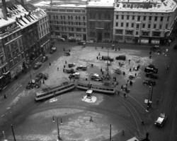 Stortorget sett fra kirketårnet. 1952