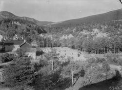 Ringebu. Vålebru. Pølsefabrikken under bygging