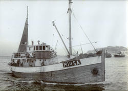 MS Løken har vært på storsildfiske..M-14-SA.Eigar: Olaf Løke