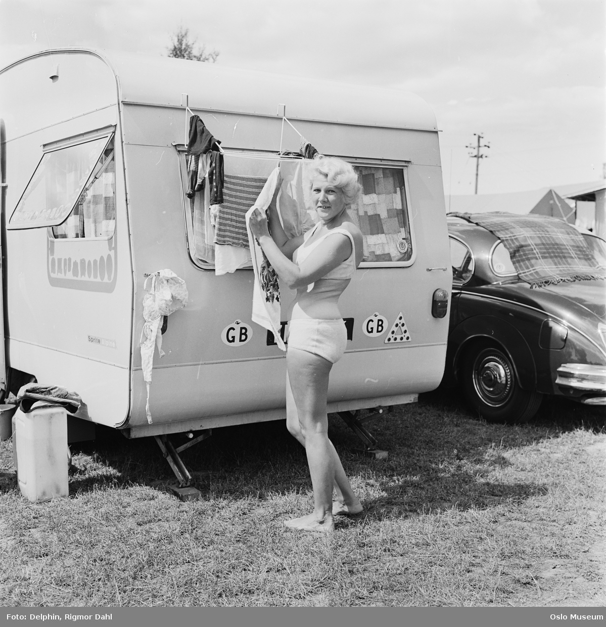 Bogstad Camping, kvinne, campingvogn, klestørk, bil