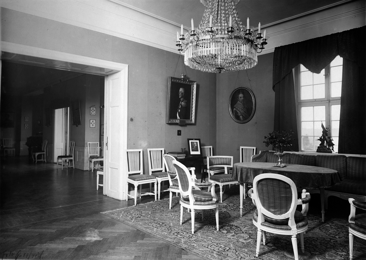 Kungarummet mot stora matsalen. Bedömt 1920–30-tal.