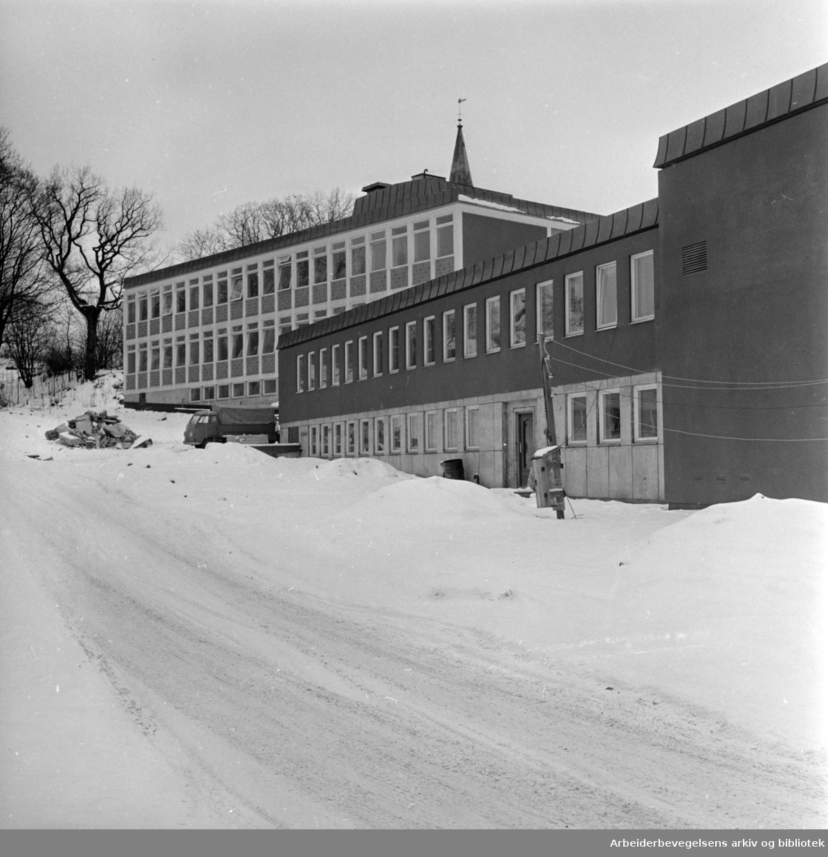 Jernbaneskolen, den nye i Blindernveien 9. Februar 1960