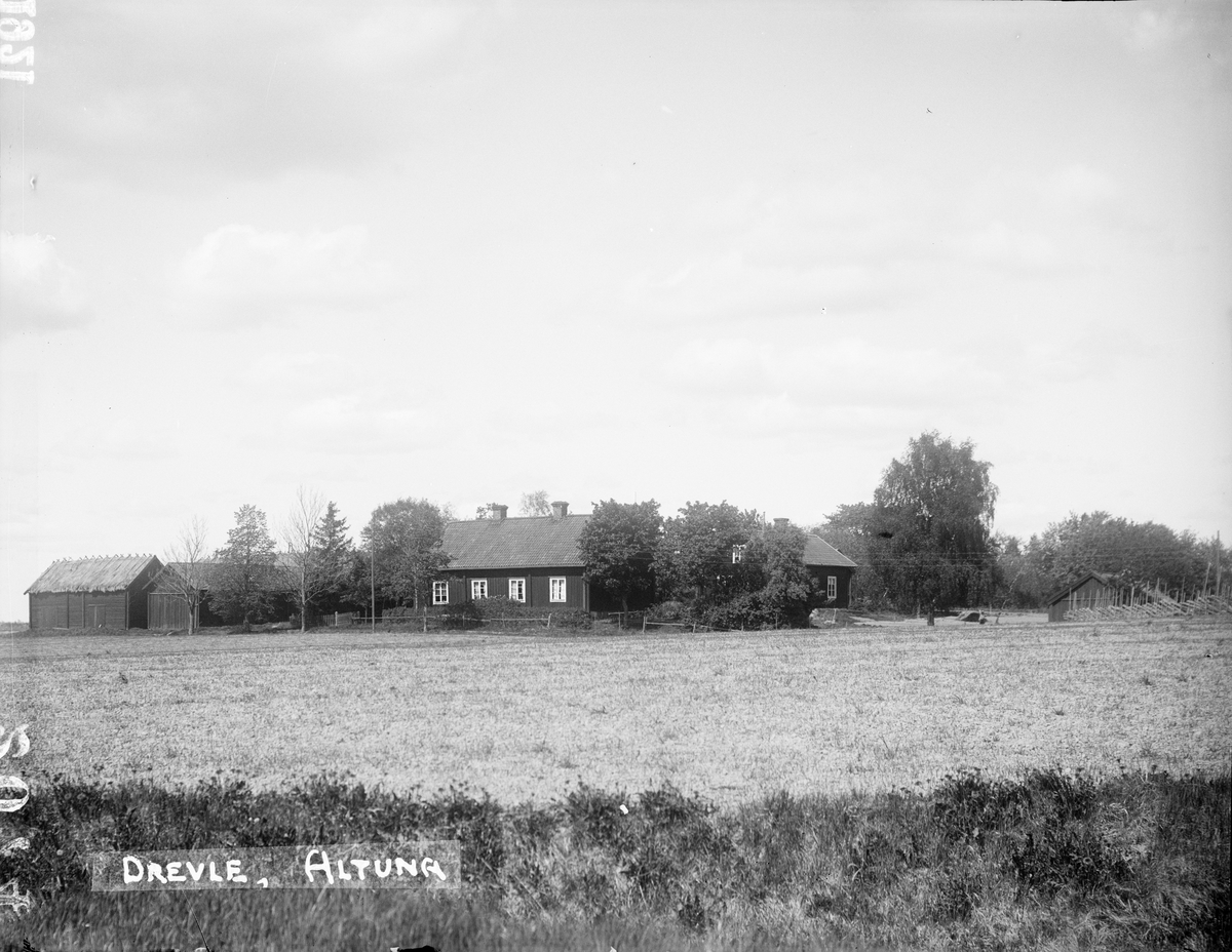 "Gamla länsmansbostaden i Drevle", Altuna socken, Uppland 1921