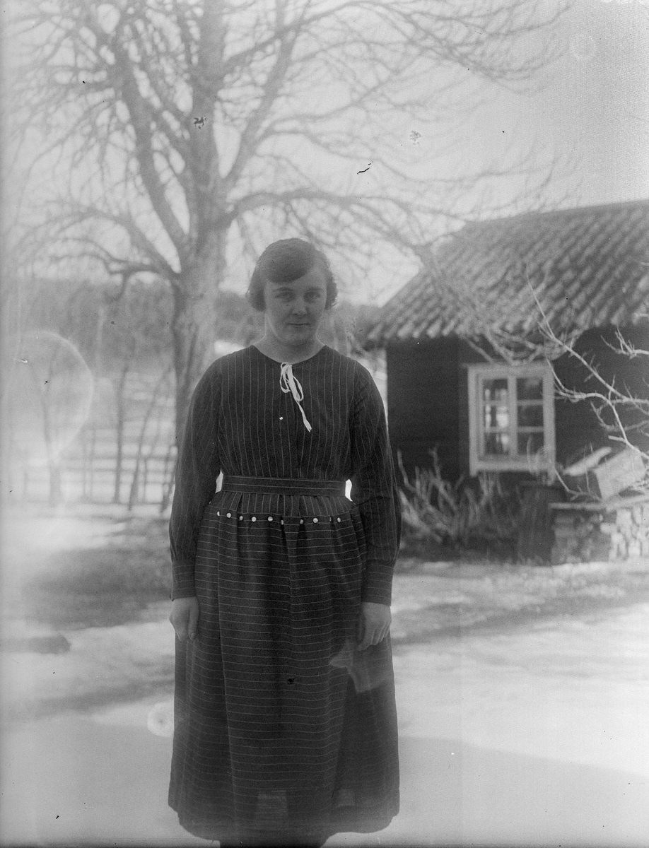 "Lisa Karlson Sevasta", Altuna socken, Uppland 1923