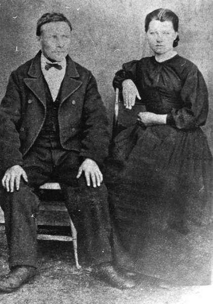 Nils Johan Amundsen og hustru Olivia Maria Lund fra Øksnes.