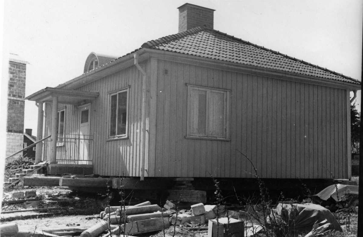 Flyttning av helt hus, 1947.