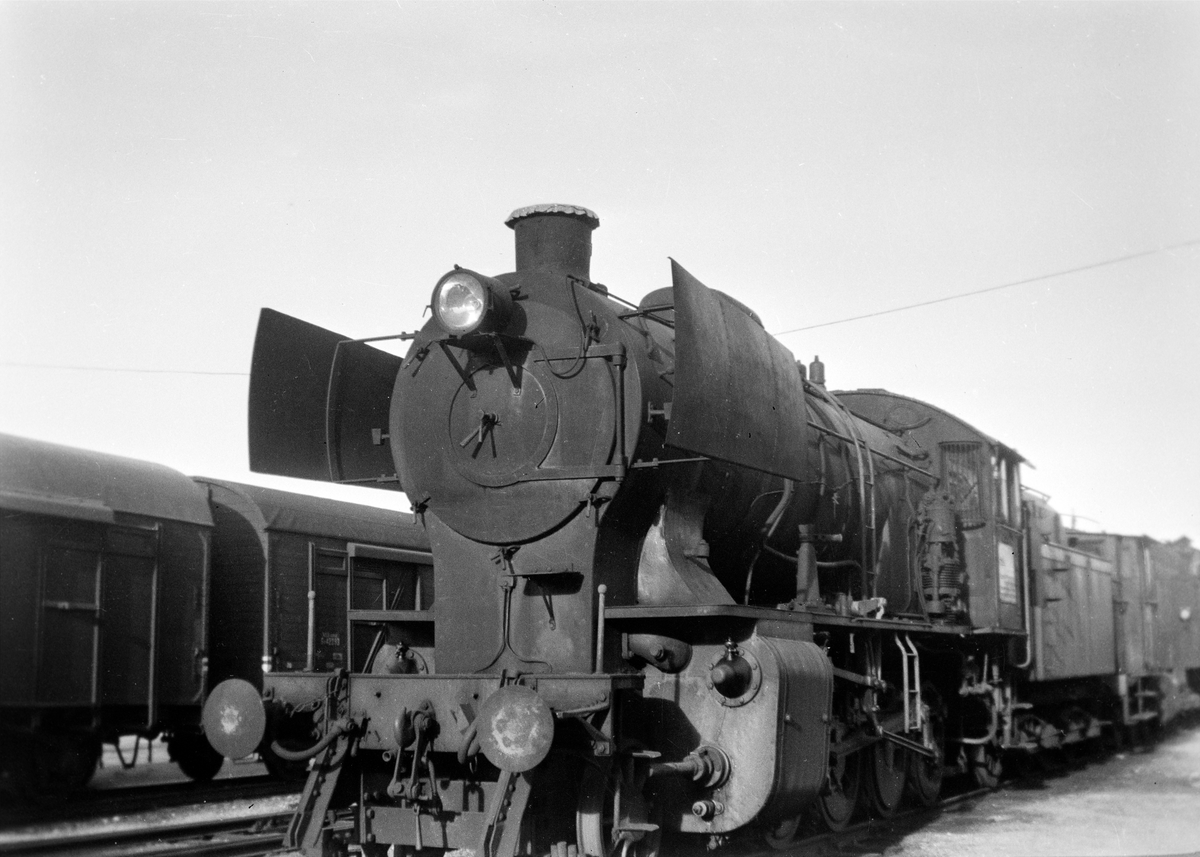 Utrangert damplokomotiv type 33a nr. 299 i Bergen.
