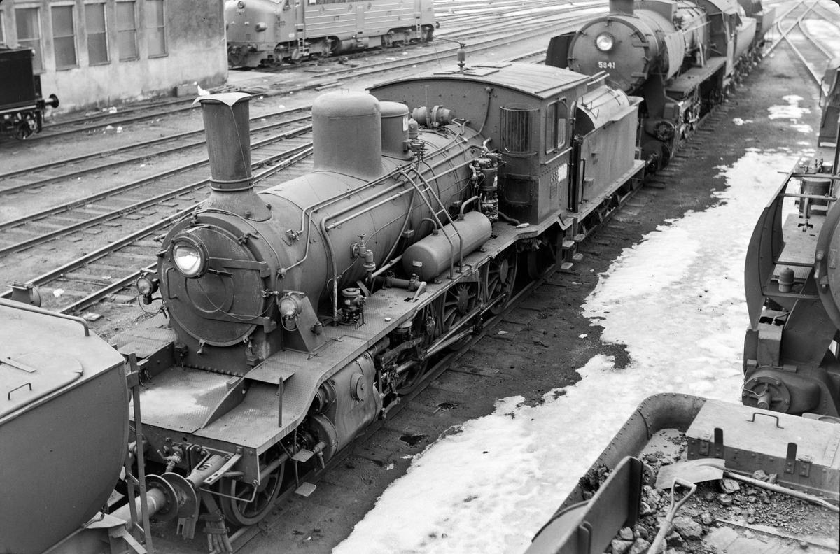 Damplokomotiv type 18c nr. 255 på Marienborg.