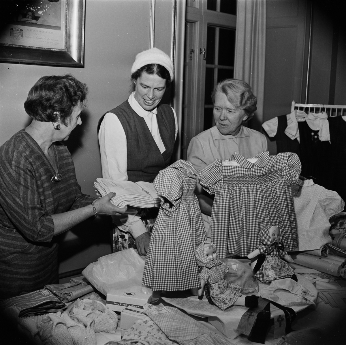 Röda Korset - klädinsamling till Ungern, Uppsala 1956