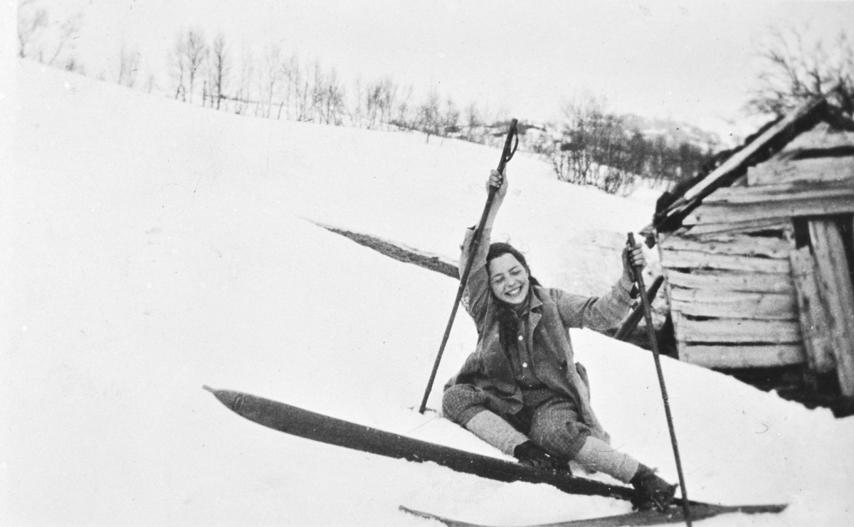 Valborg Gravdal på skitur i Seljestadfjellet