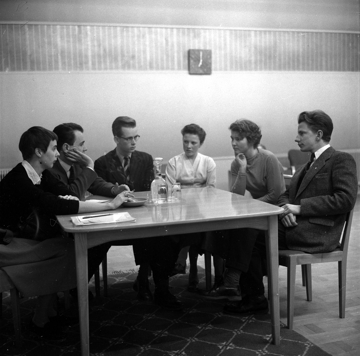 Landbygdens ungdom i Örebro radio.
December 1956.