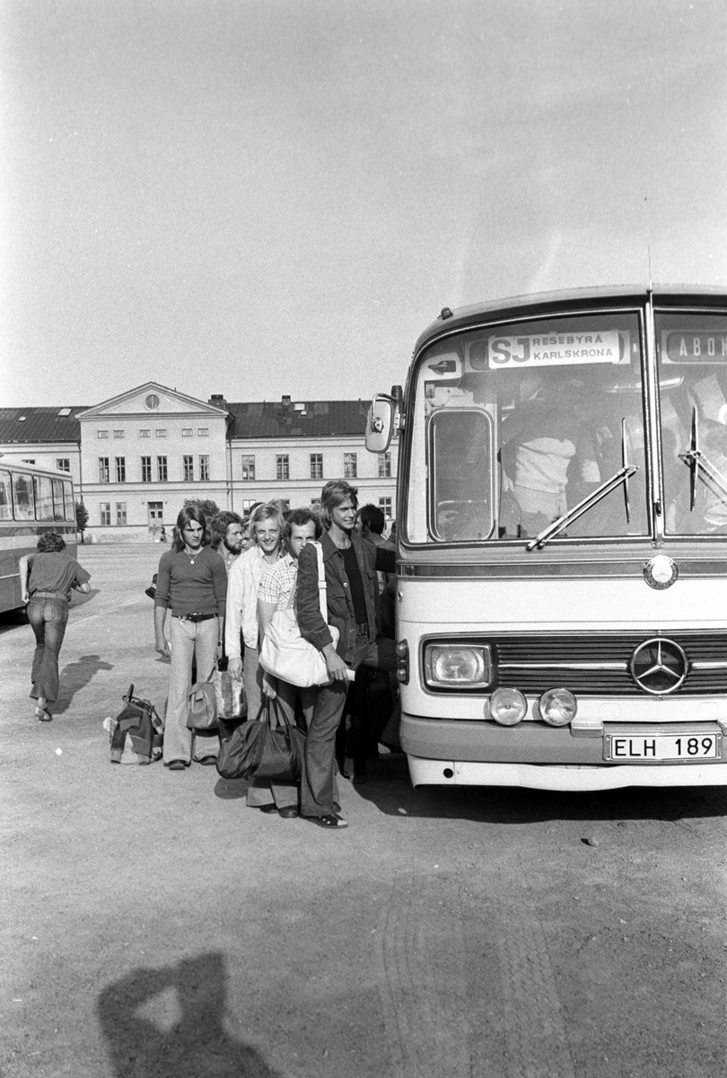 Karlskrona - Växjö Järnväg, CWJ permissionsresor med buss. Arrangör SJ.