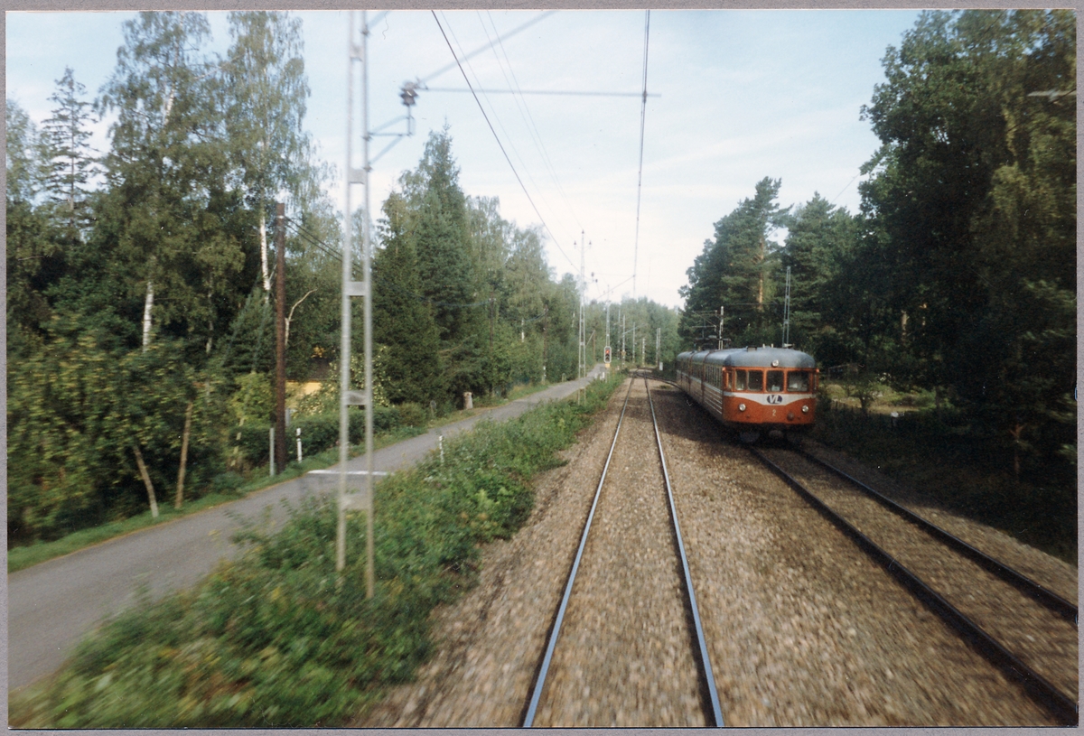 Västmanlands Lokaltrafik, VL elmotorvagn 2 på linjen mellan Hallsberg och Gävle.