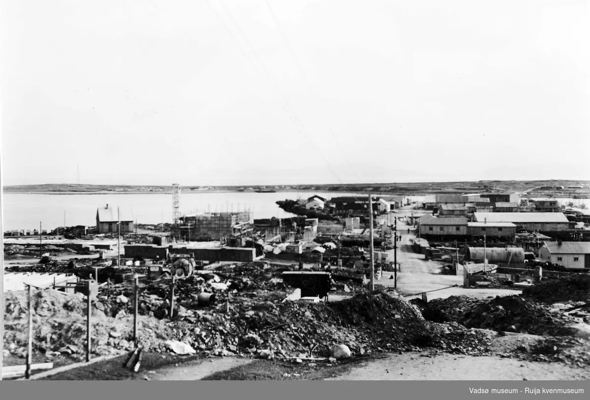 Vadsø sentrum under gjenreisning 1946.