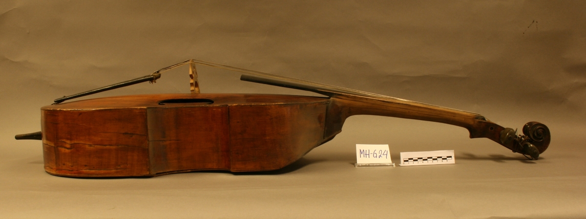 Viola da gamba, bygget om til cello
