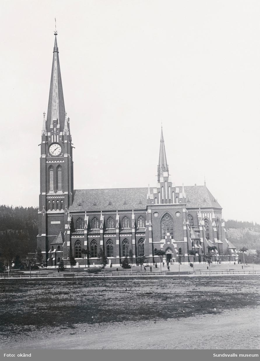 Den nybyggda Gustav Adolf kyrka tagen mot norr. Kyrkan invigdes 1894, ritad av Gustaf Hermansson.