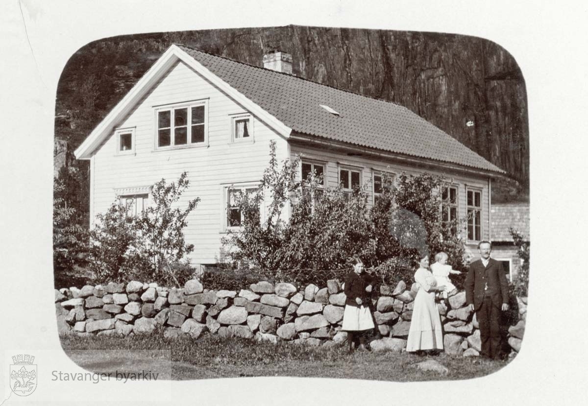 Skolehuset på Kvanvik
