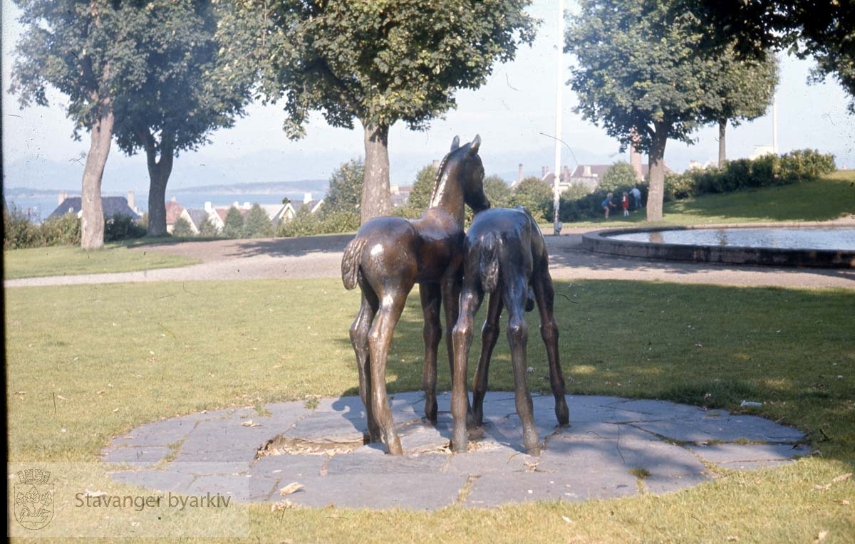 Folene, Johannesparken .Skulptur av Hugo Frank Wathne