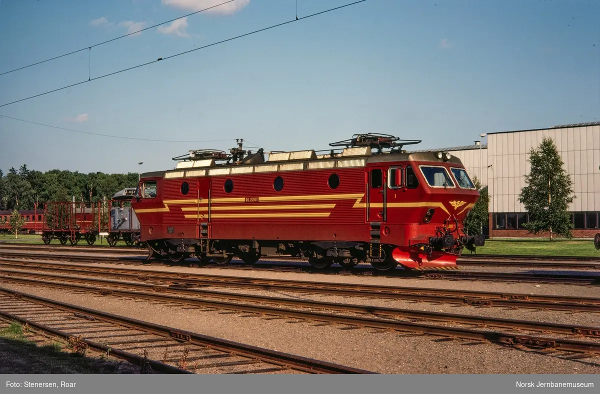 Elektrisk lokomotiv type El 16 nr. 2201 på Grorud Verksted.