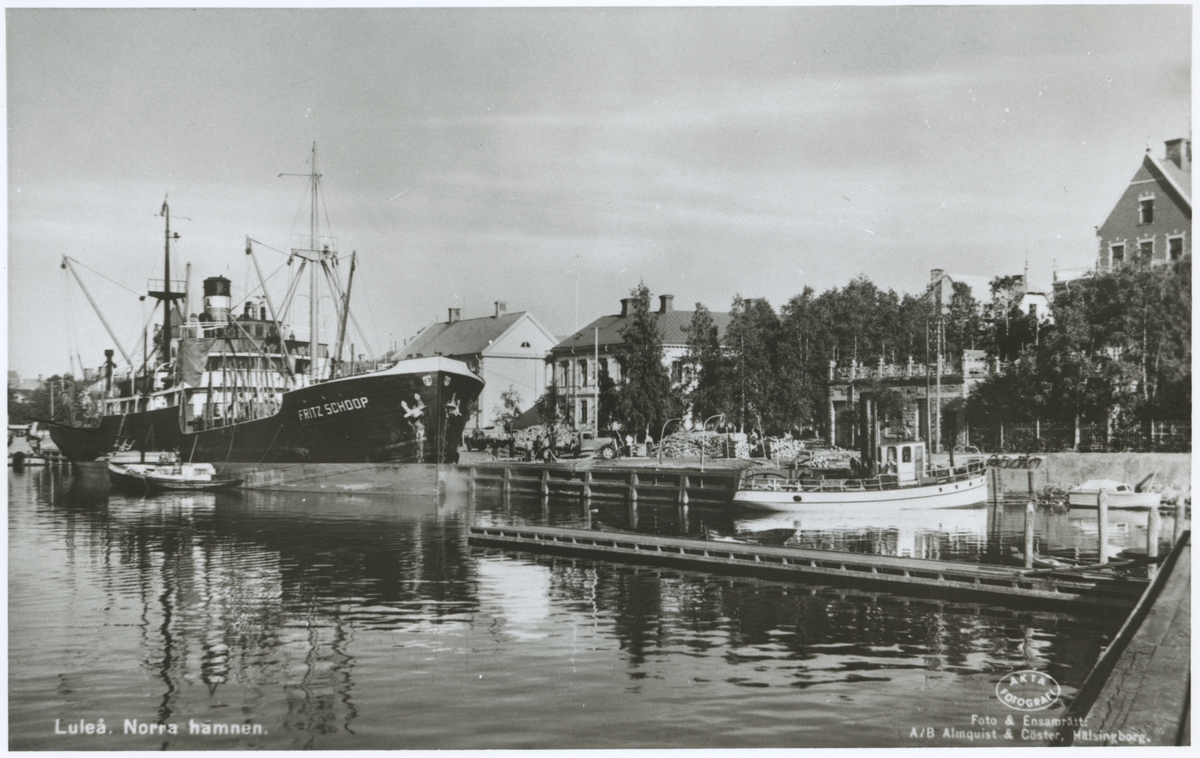 Fartyg "Fritz Shoop" i norra hamnen i Luleå.