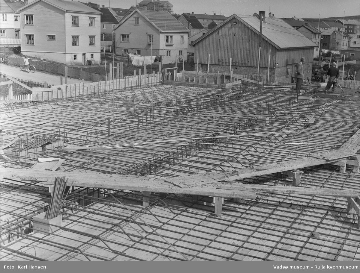 Vadsø nye sykehus i Oscarsgate 29, forskaling under byggeprosessen i 1959.