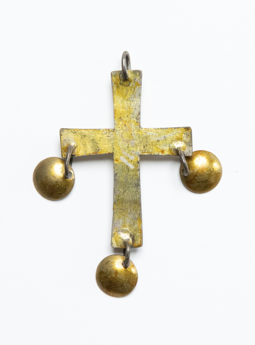 Hängsmycke av förgyllt silver i form av ett kors med tre skålforade hängen.