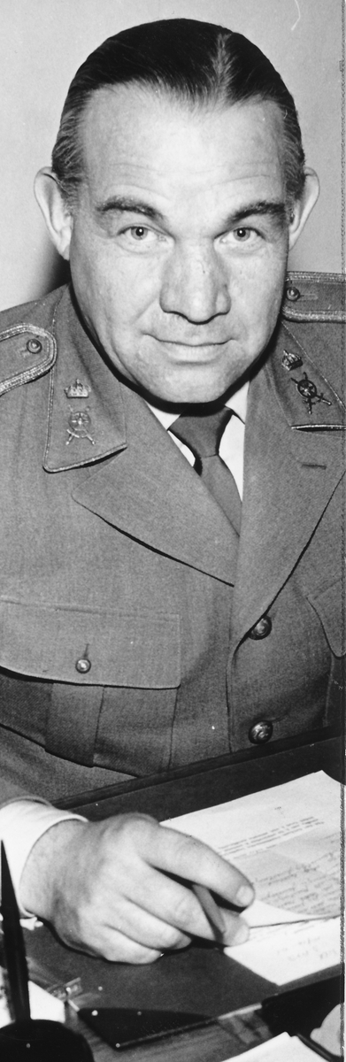 Överstelöjtnant Beng K-son Blomquist var chef för Arméns Motorskola i Strängnäs 1961-69.