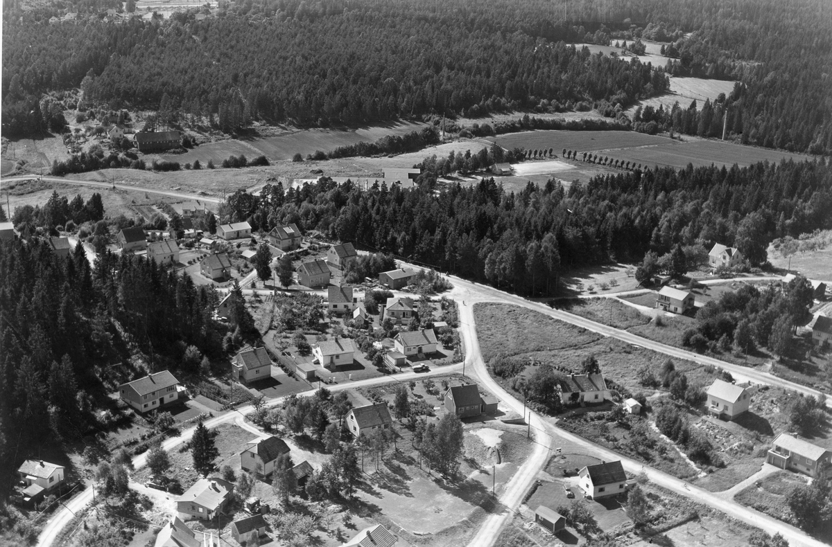 Flyfotoarkiv fra Fjellanger Widerøe AS, fra Porsgrunn Kommune. Eidanger . Fotografert 27.07.1963 av Edmond Jaquet