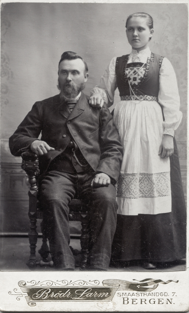 Halldor J. Eitrheim med dotter Synneva.