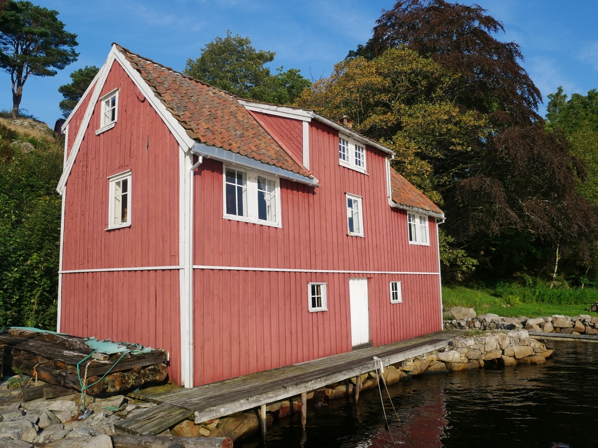 Det gamle sjøhuset Hadlands Minde på Hovland, Eigerøy, ble bygget i 1826. Museet overtok eiendommen i 1977. 
