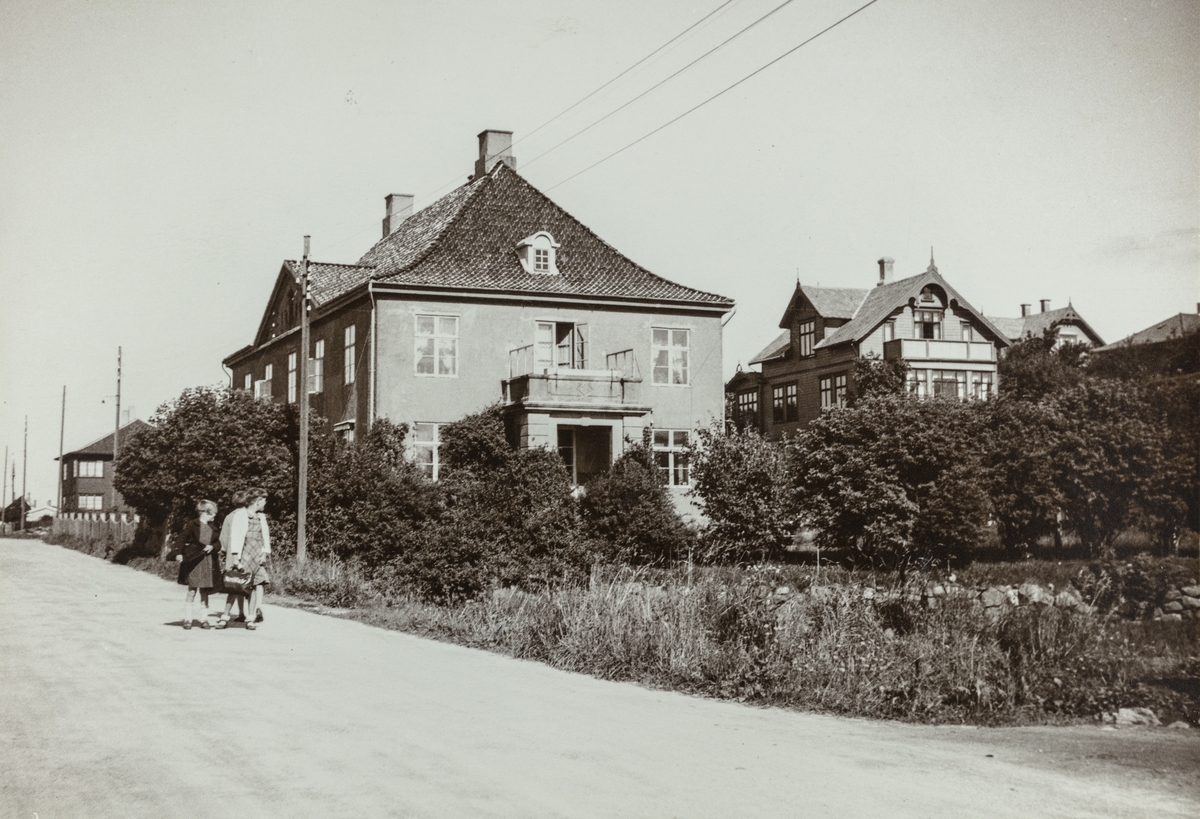 Karmsundgata sett mot nordøst, ca. 1939.