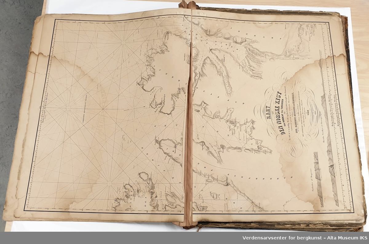 Form: Kartplater innbundet i folioformat
