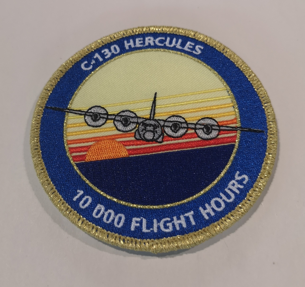Patch fra 335 skvadron  "10 000 flight hours".