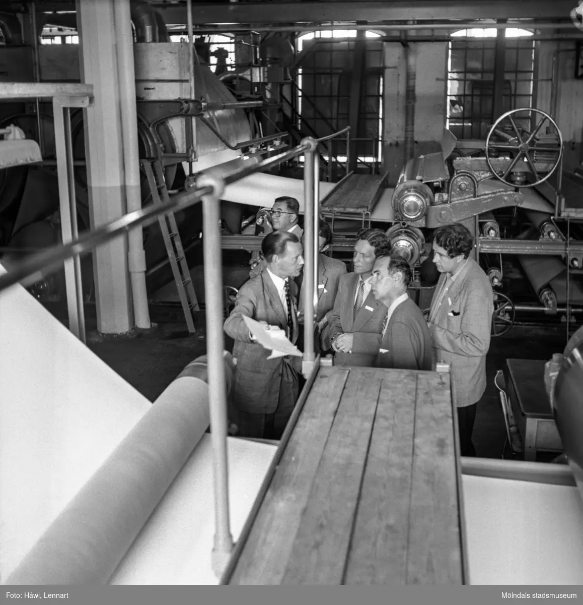 Reportage från pappersbruket Papyrus pressvisning i Mölndal, 29/8 1955.