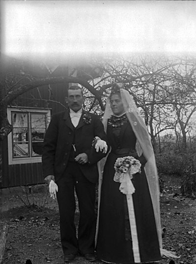 Brudparet Ekblad år 1907, Lillhärad.