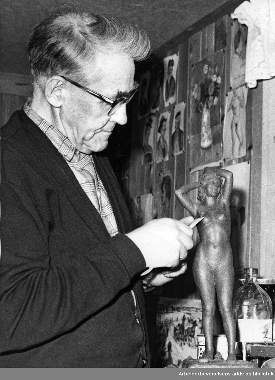 Anders Bjørgaard (1891-1967). Tegner.