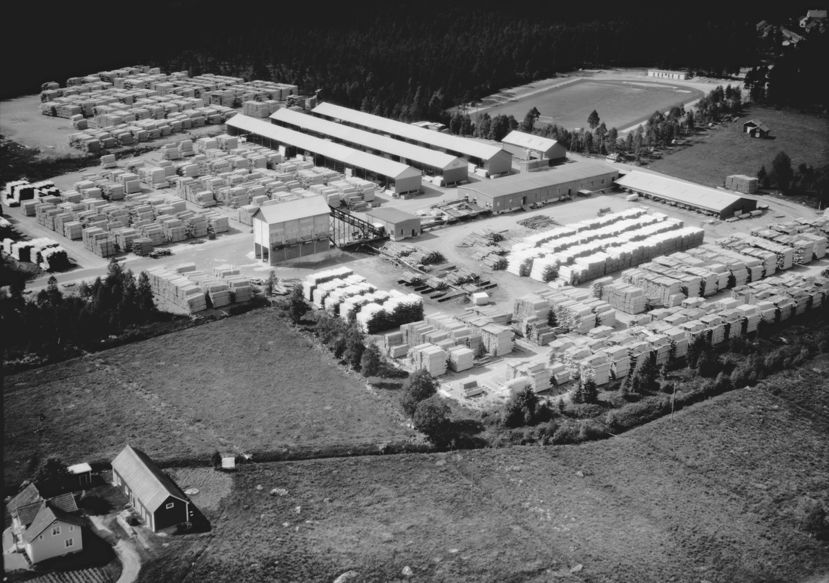 Flygfoto över Stockaryd i Sävsjö kommun, Jönköpings län.  848/1967