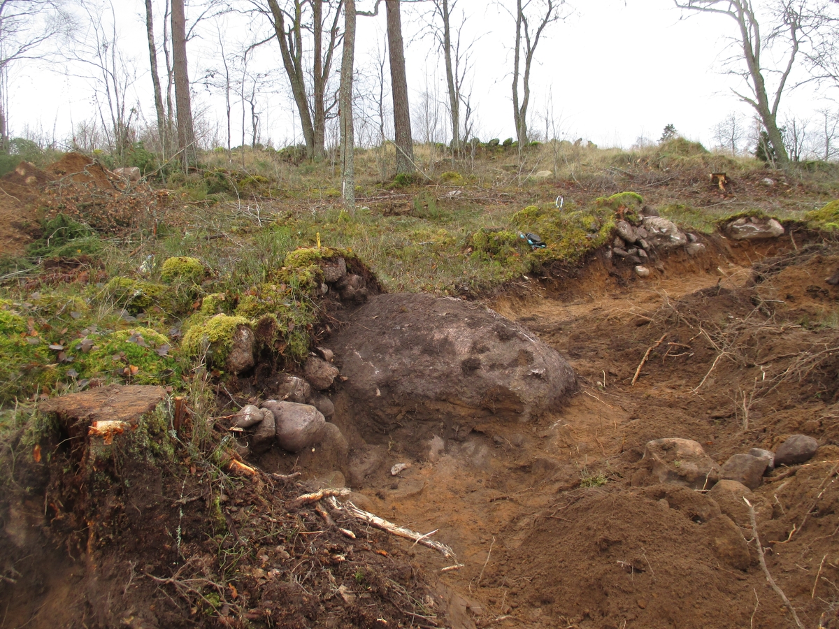 Röjningsröse A304 undersökt vid arkeologisk förundersökning i Nykyrka socken Mullsjö kommun