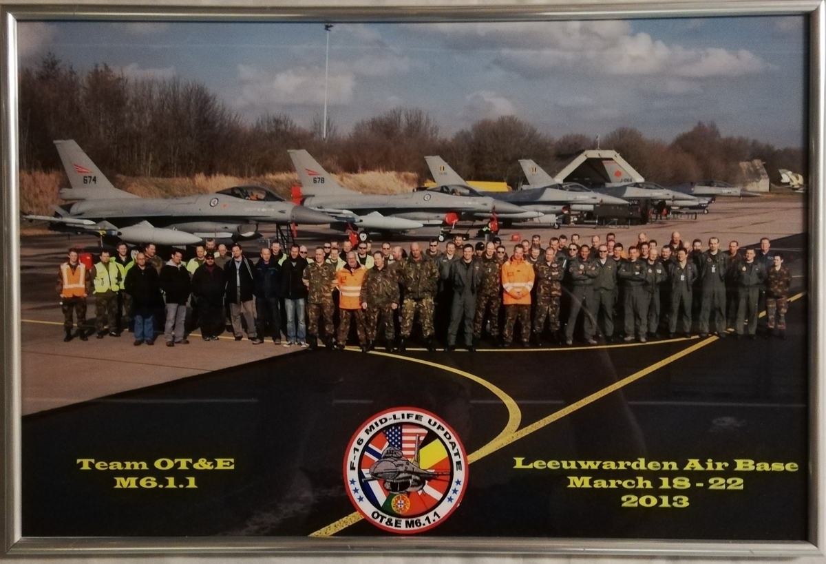 Foto av F-16 og OT&E Team ved Leeuwarden Air Base March 18-22 2013