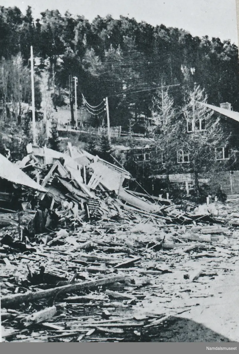 Ruin etter bombing av Namsos
