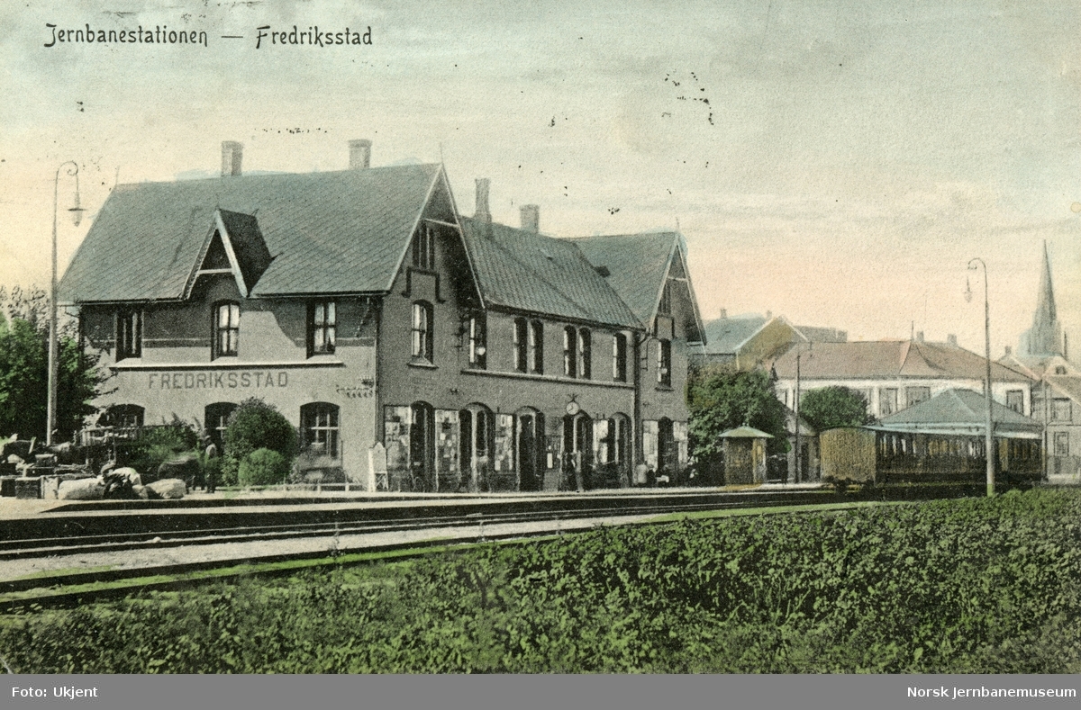 Fredrikssstad (senere Fredrikstad) stasjon