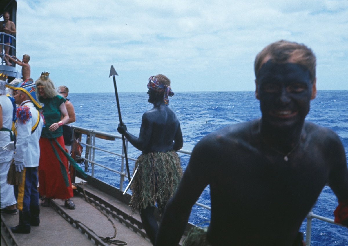 Bilden visar linjedopet ombord på Älvsnabben under långresan 1966-67.