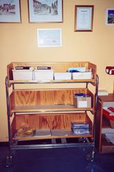 interiør, postkontor, 2000 Lillestrøm, tralle, posttralle, k