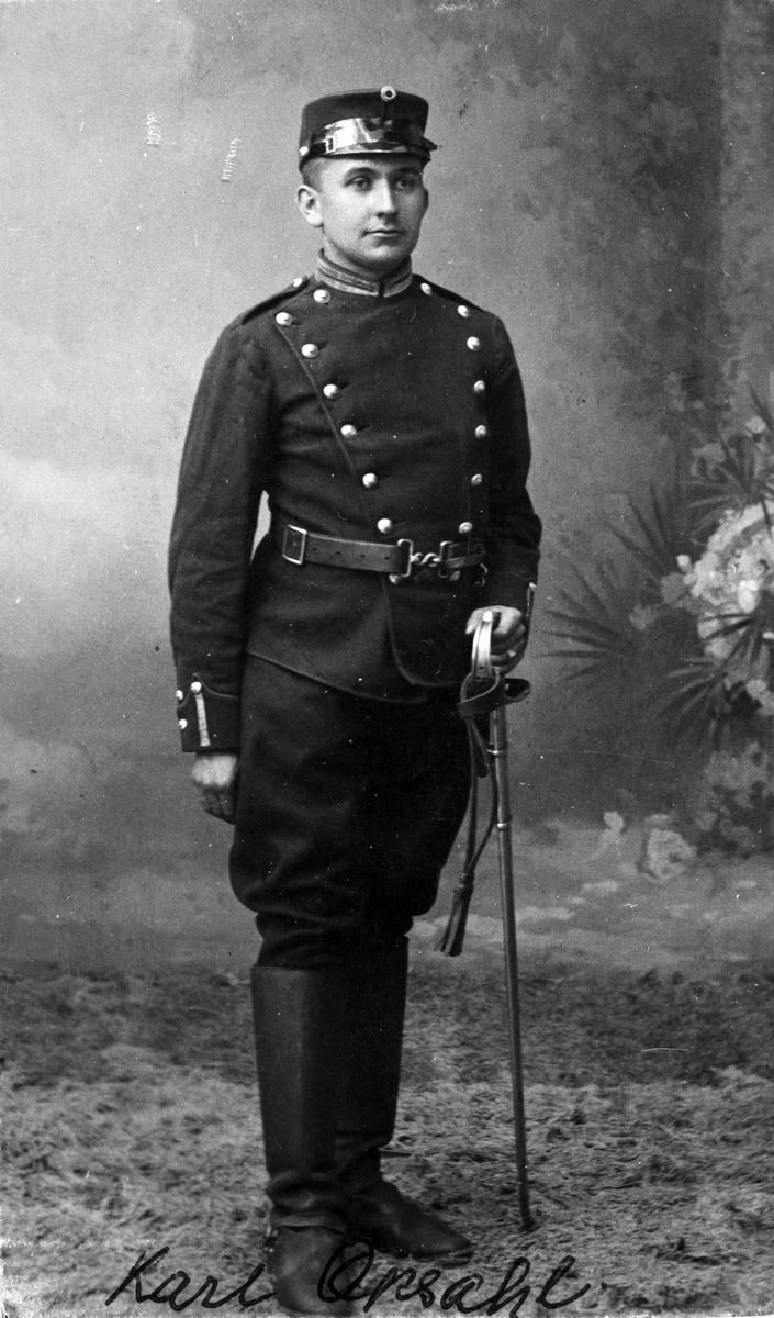 Karl Opsal, som artillerist, 1910
Studiofoto