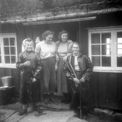 På Gauprør setra 1956/57., På en av gårdene på Gauprør bodde