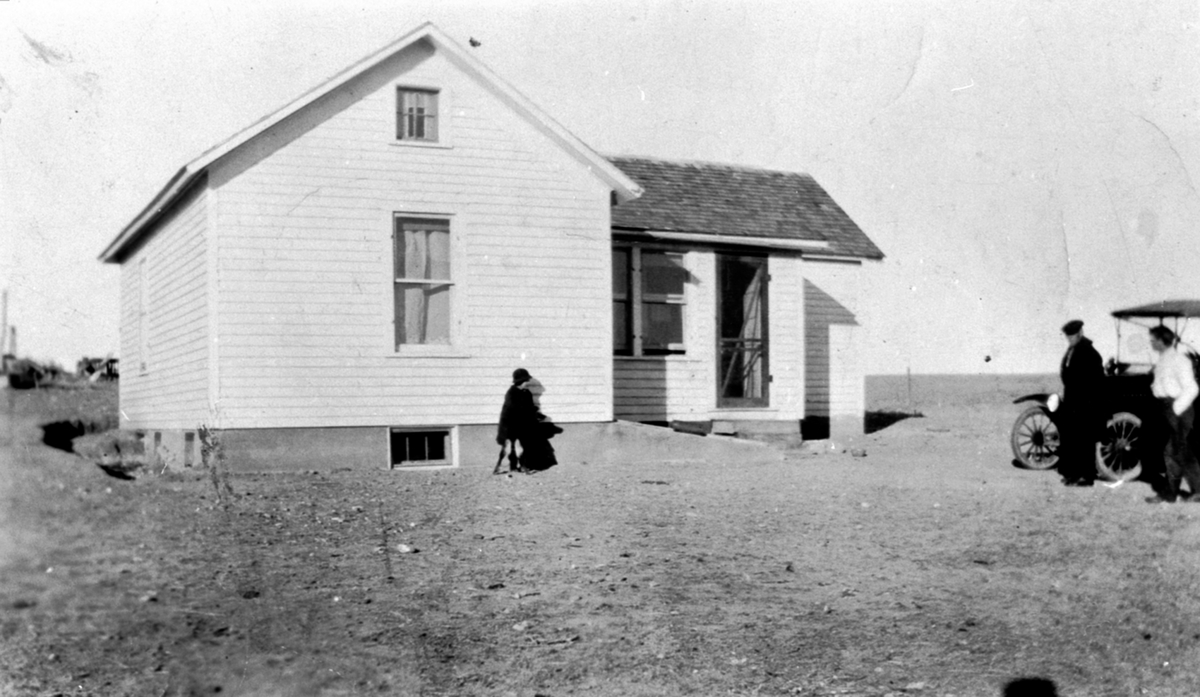 Bolig på farm i Montana, Amerika. Hjemmet til John Swanson og Ragna Evensdatter Raknerud f. 1882, som var fra Raknerud søndre, Helgøya.