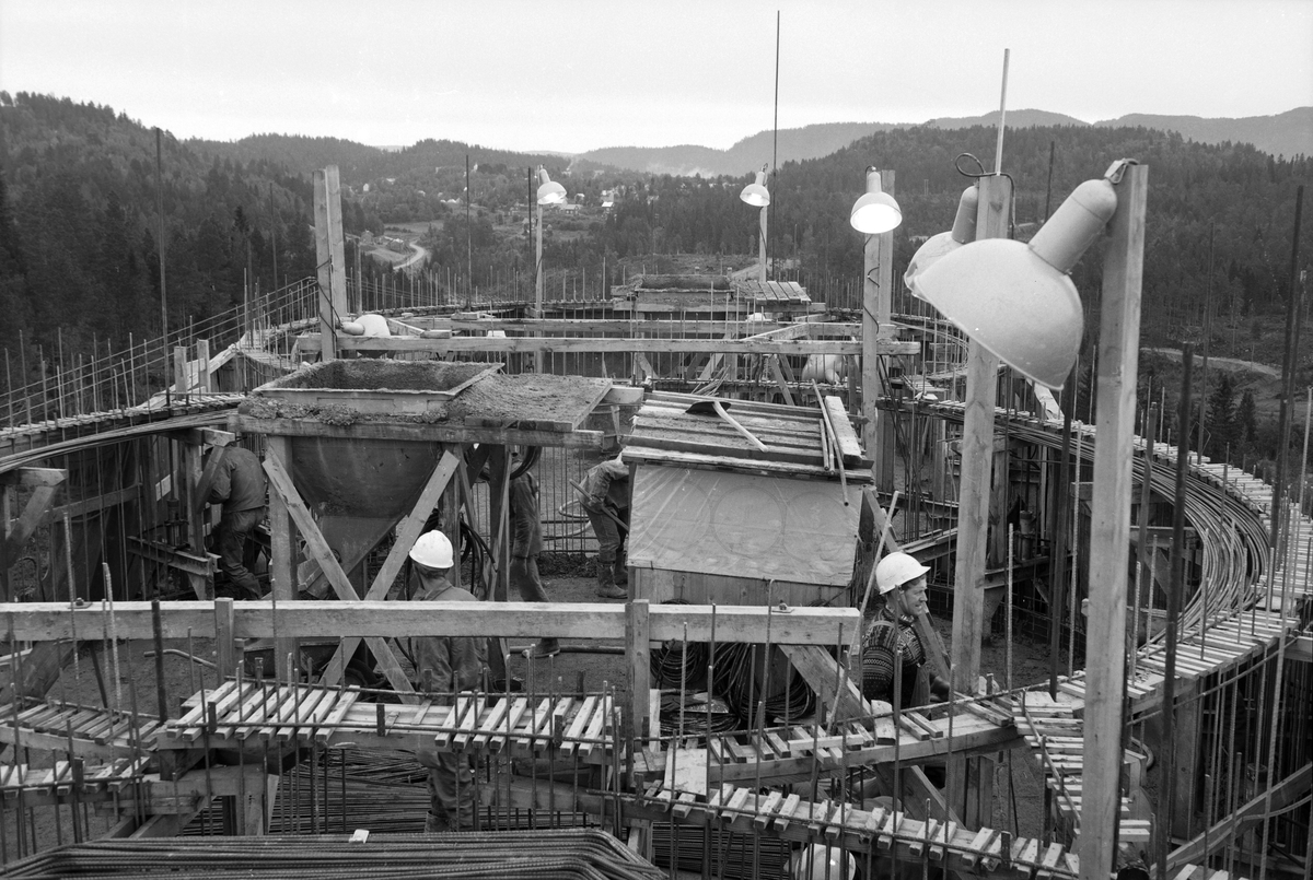 bygging-av-astrup-sjaktt-rn-l-kken-verk-orkla-industrimuseum