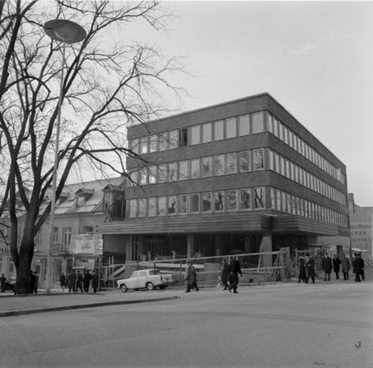 TORGGATA 72, Hamar. UNDER BYGGING, 17. 11. 1964. BYGGET TIL CHRISTIANIA ...